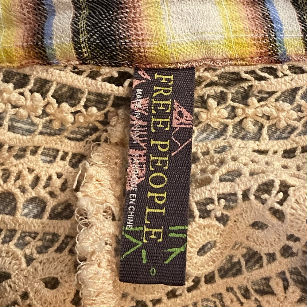 EUC yellow plaid blouse,Free People,pintuck waist, peplum,crochet trim,size S - Picture 2 of 14